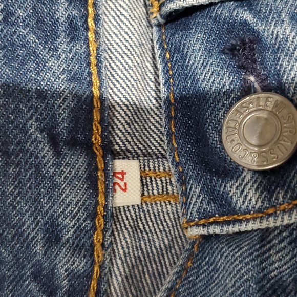 Rare LEVI's Classic Blue Ribcage V Yoke Frayed Skirt - Picture 13 of 16